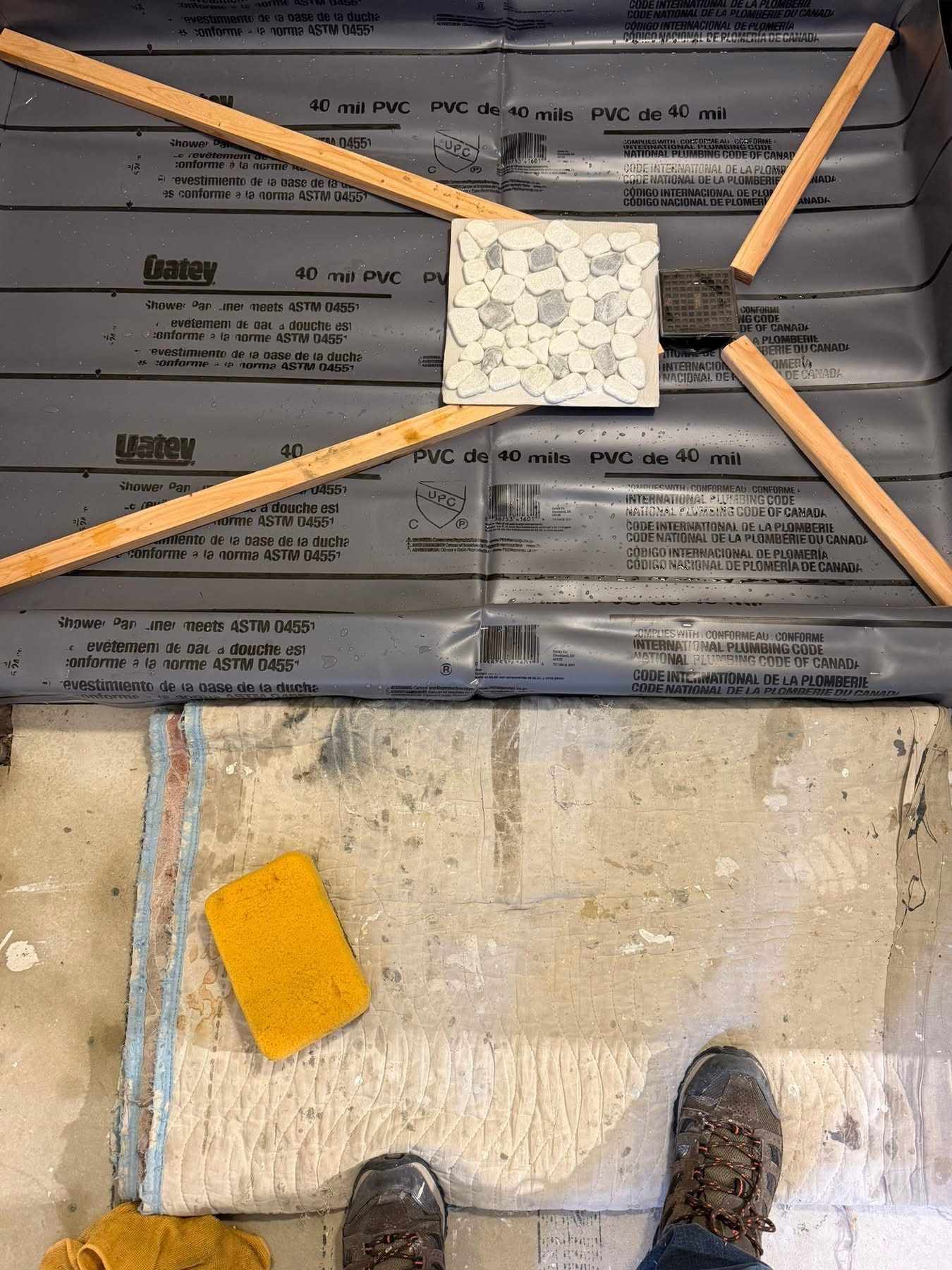 Pebble tile layout staged